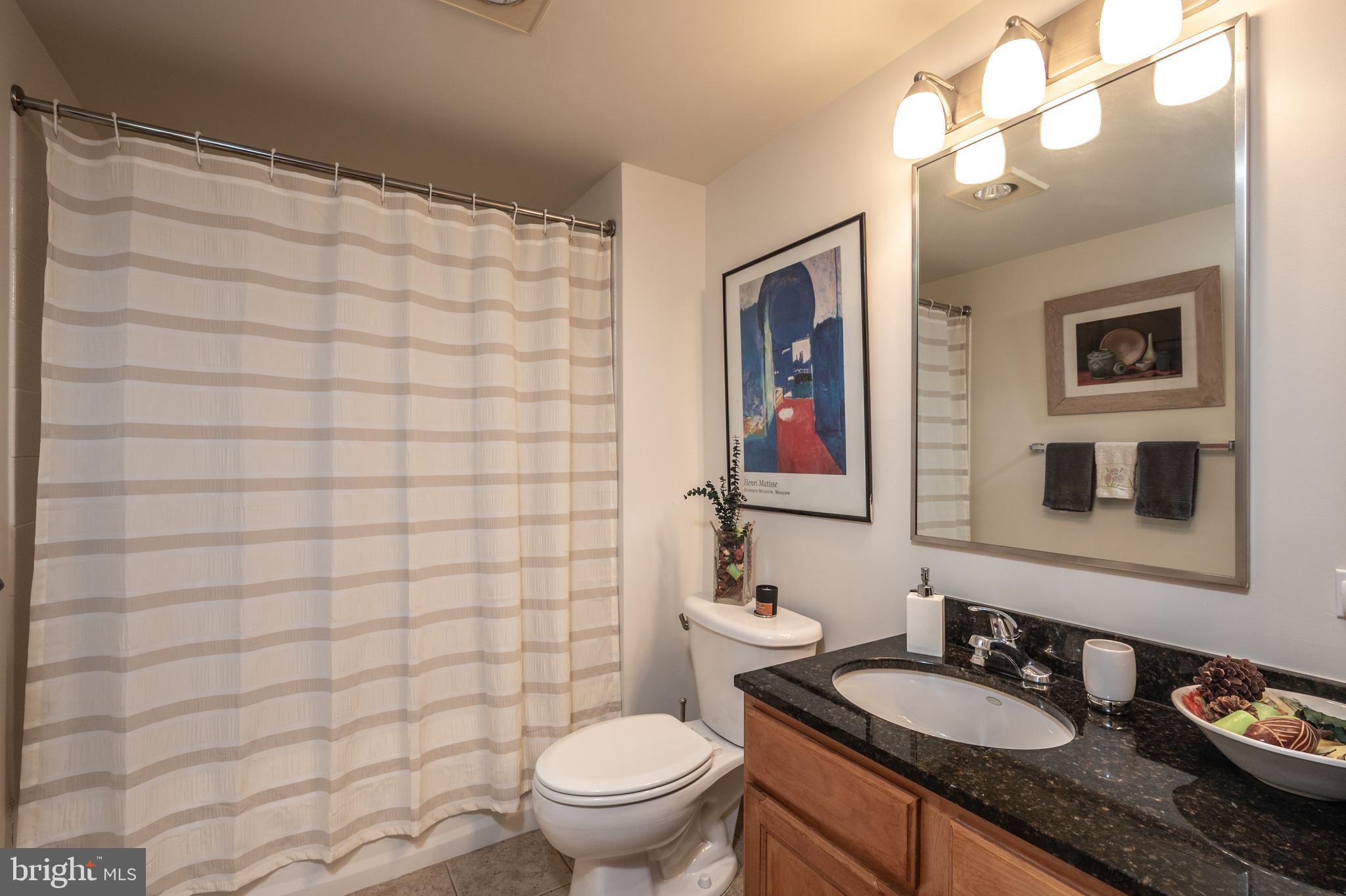 BALLSTON 880 - Residential