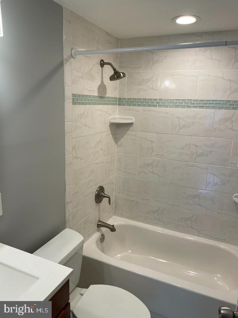 PAVILION ON THE PARK - Residential Lease