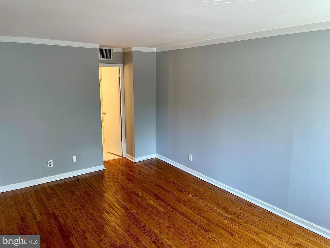 PAVILION ON THE PARK - Residential Lease