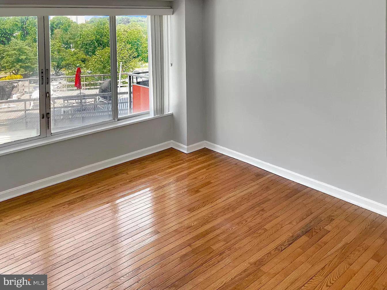 PAVILION ON THE PARK - Residential Lease