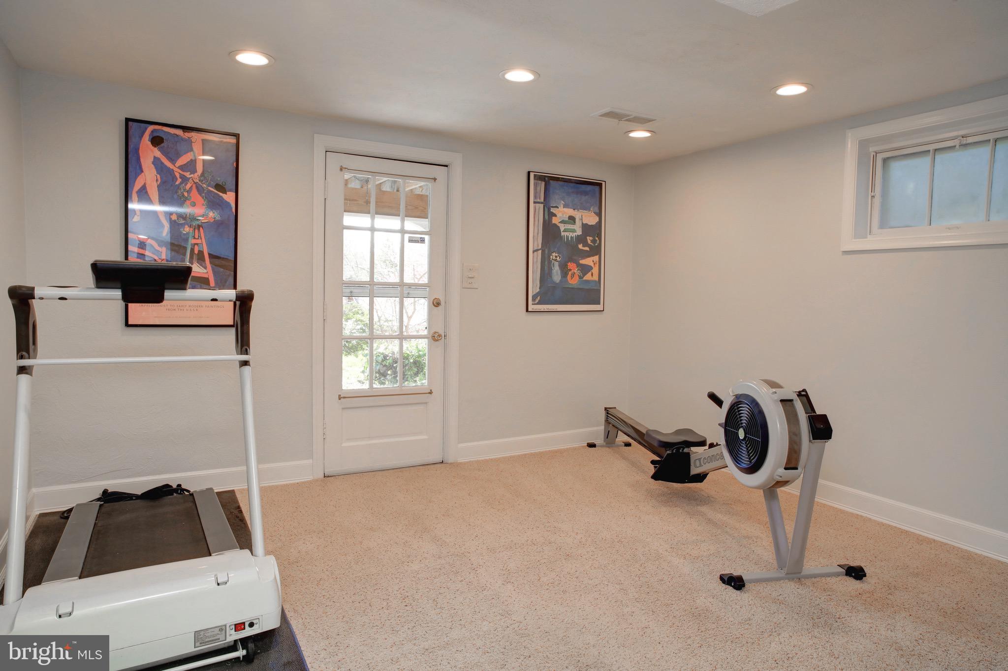 CRYSTAL SPRING KNOLLS - Residential