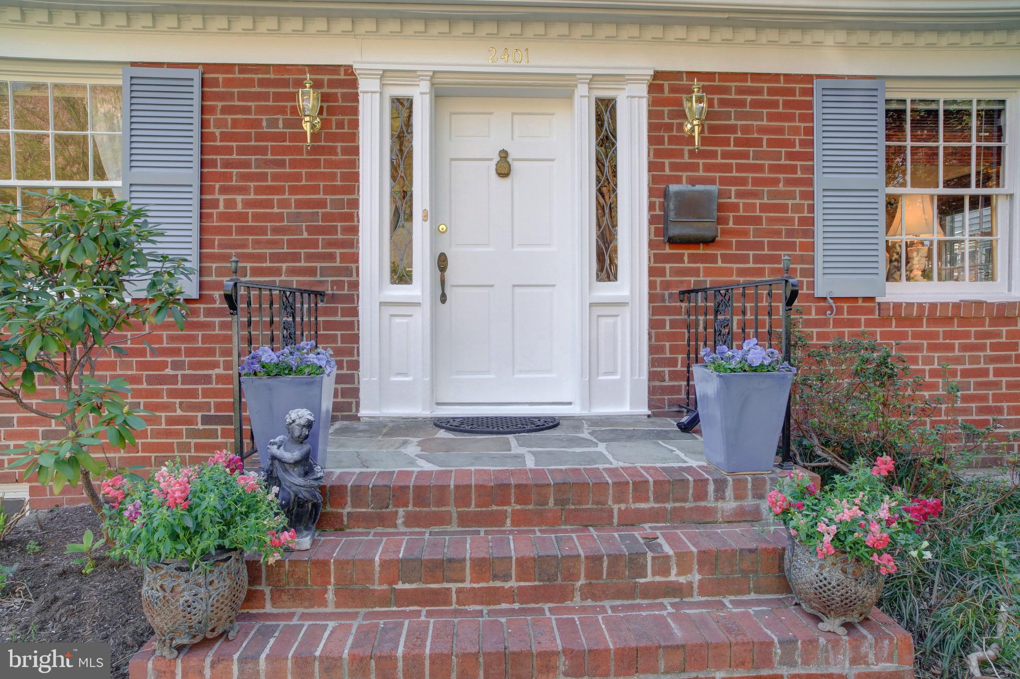 CRYSTAL SPRING KNOLLS - Residential