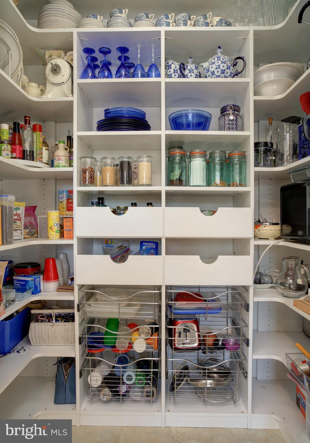 CRYSTAL SPRING KNOLLS - Residential