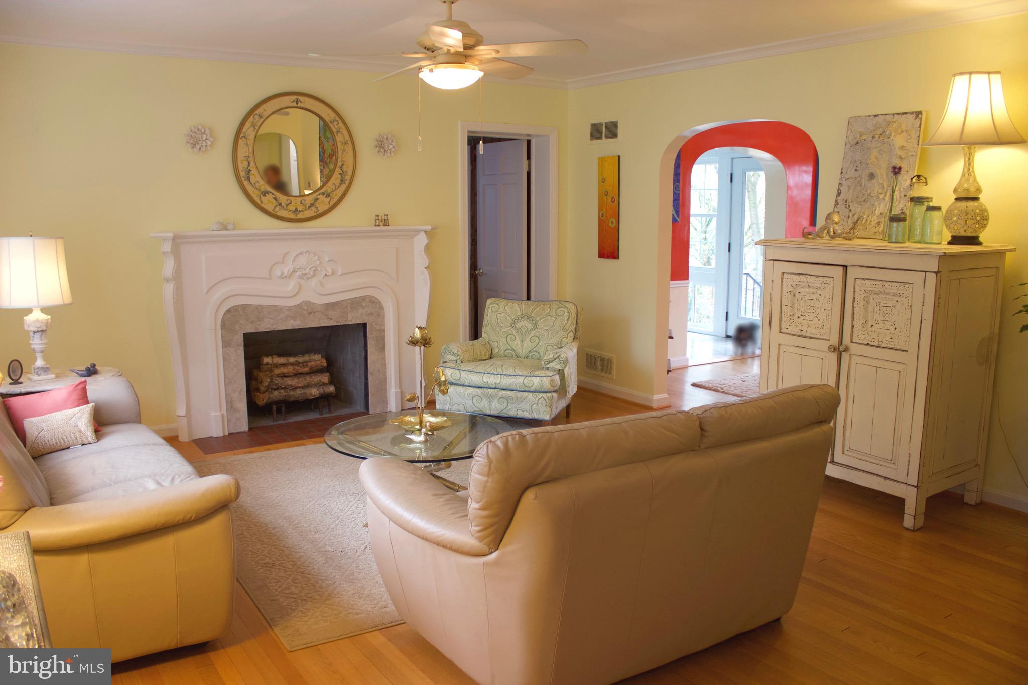 CRYSTAL SPRING KNOLLS - Residential