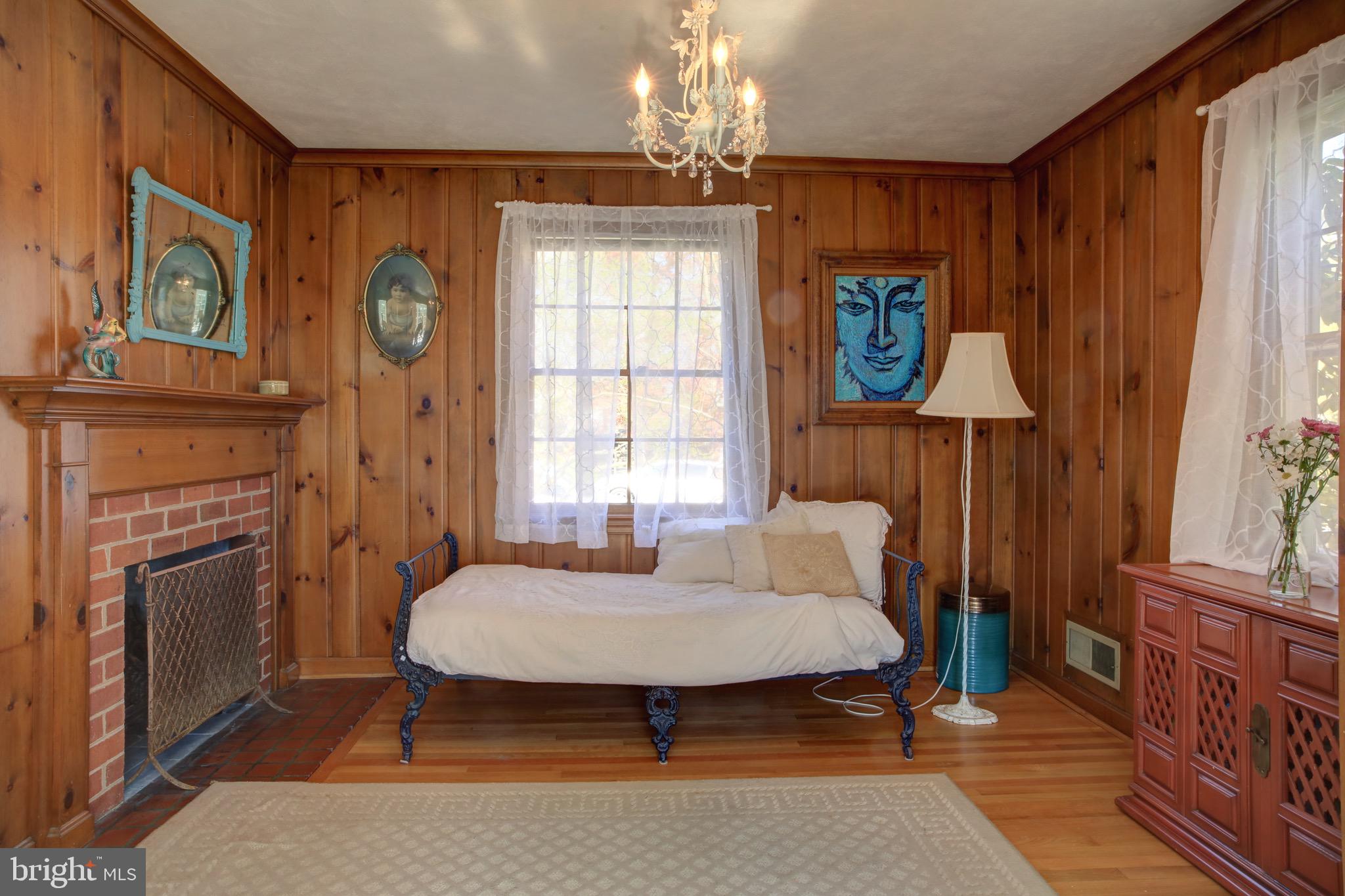 CRYSTAL SPRING KNOLLS - Residential