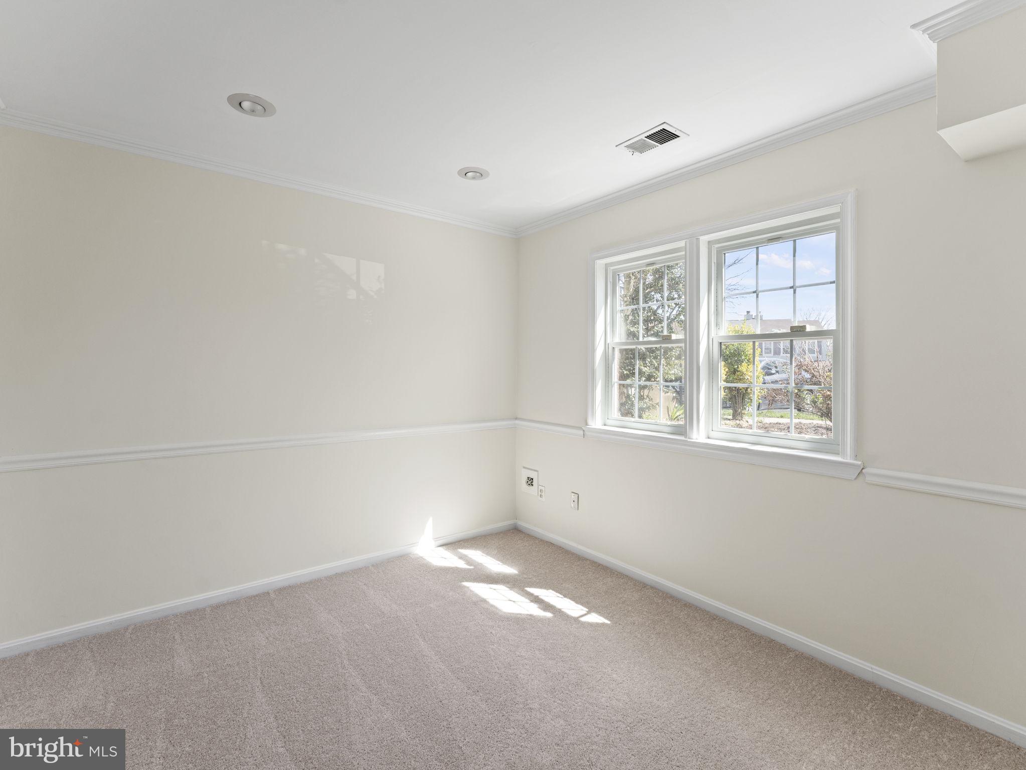 DUNN LORING VILLAGE - Residential Lease