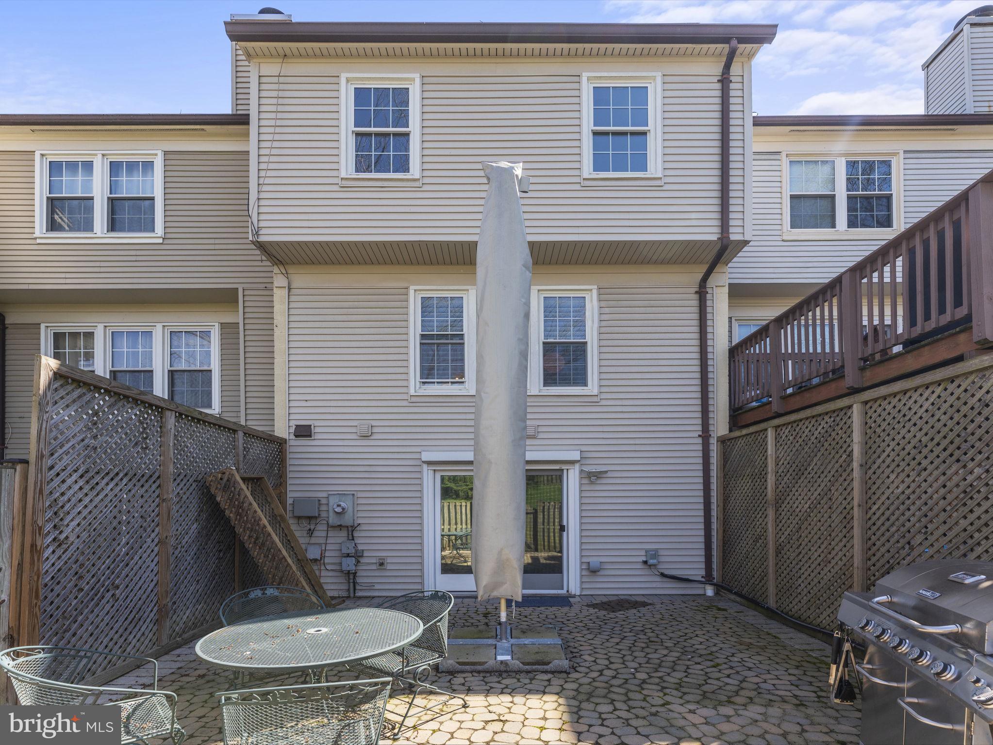 DUNN LORING VILLAGE - Residential Lease