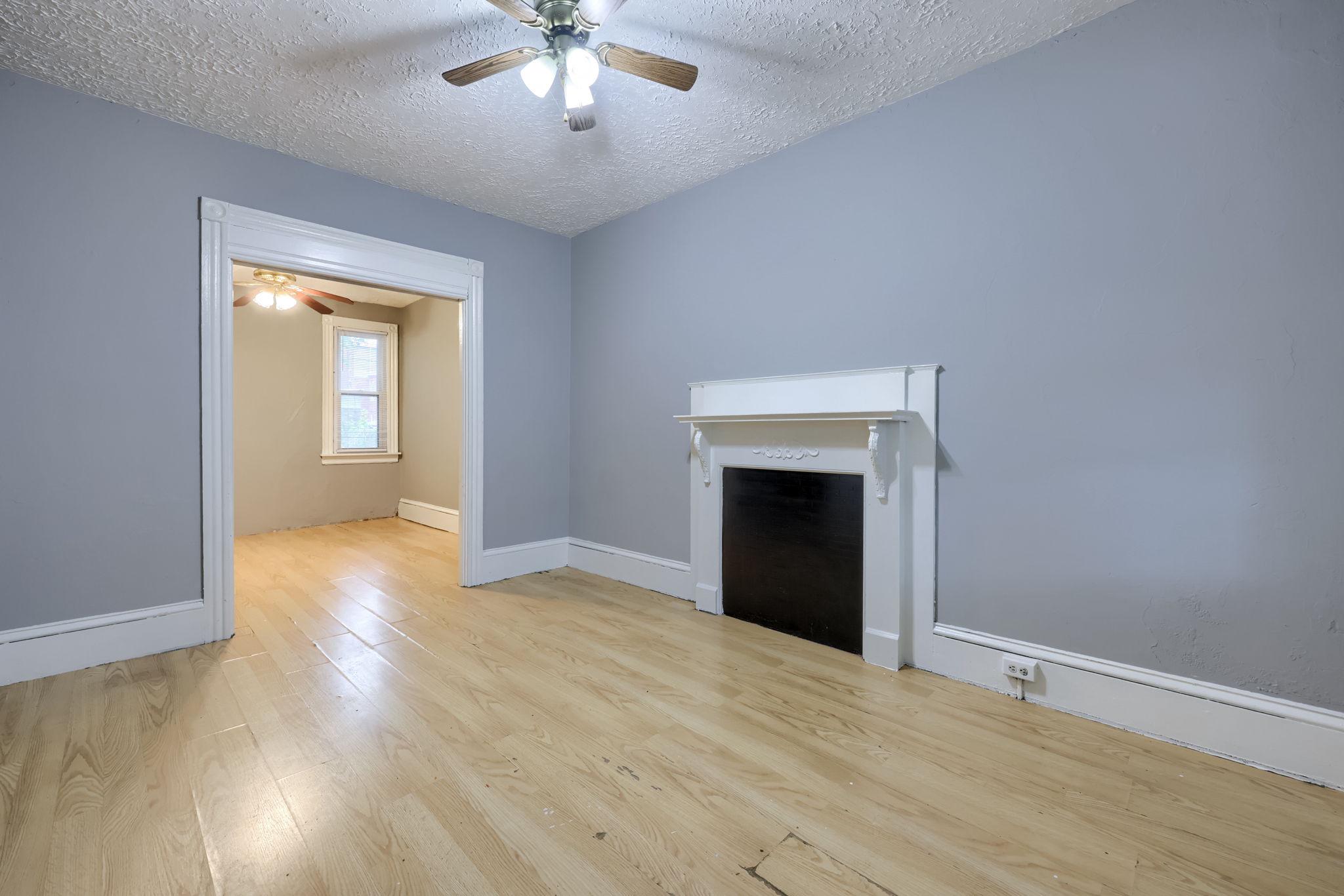 CHESTNUT HILL - Residential
