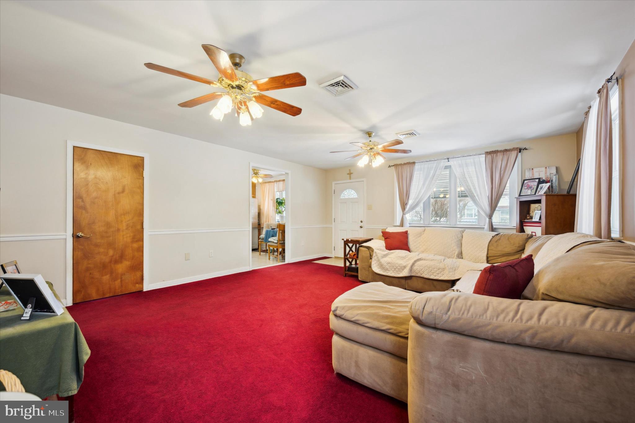 FOX CHASE - Residential