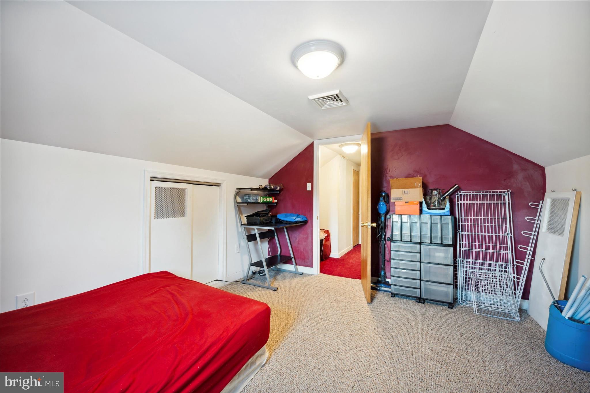 FOX CHASE - Residential