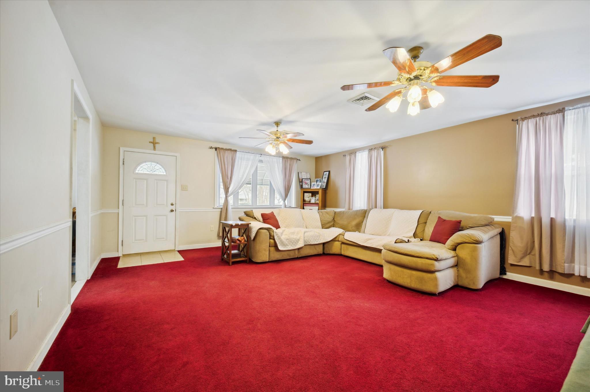 FOX CHASE - Residential