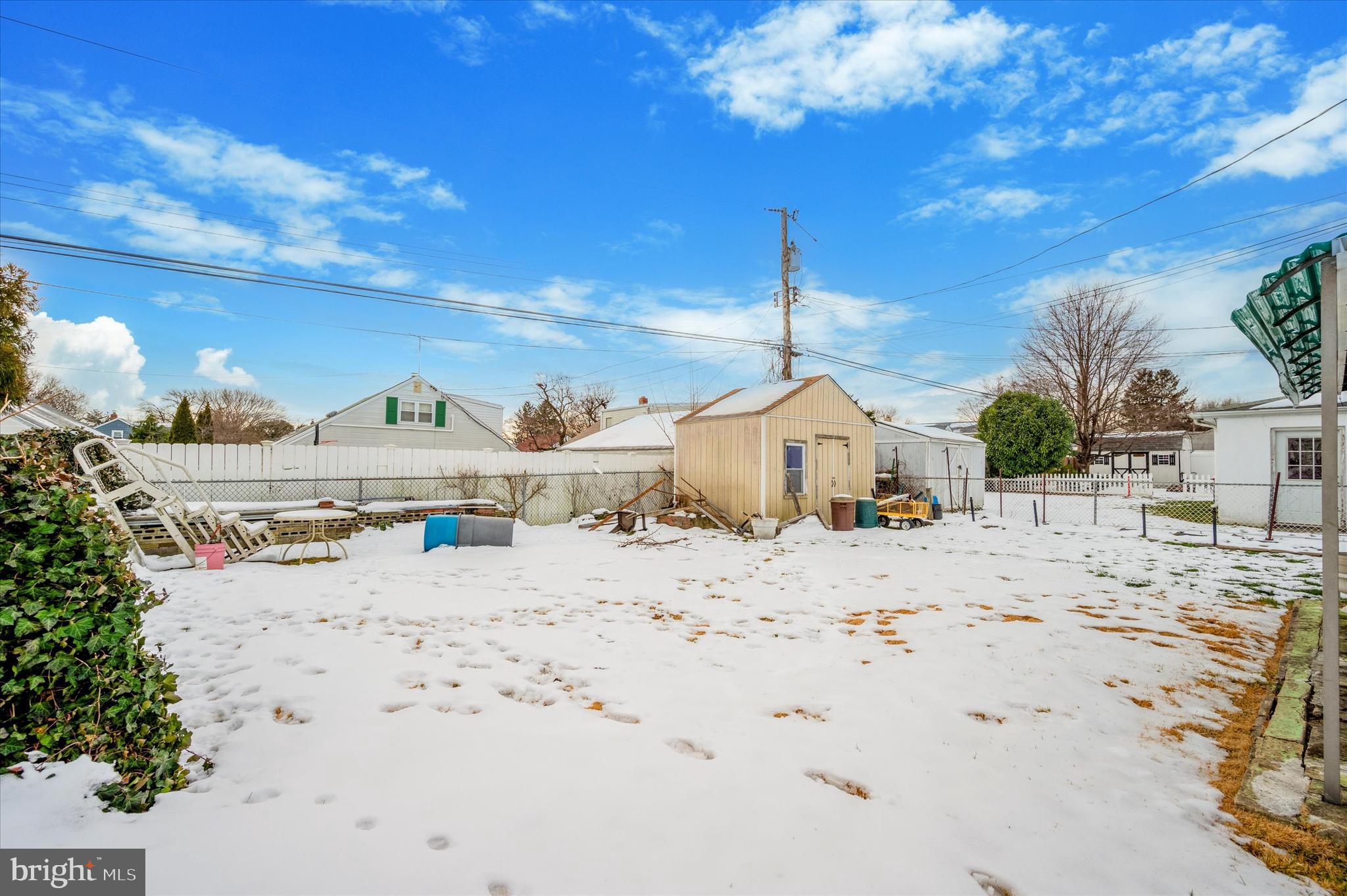 FOX CHASE - Residential