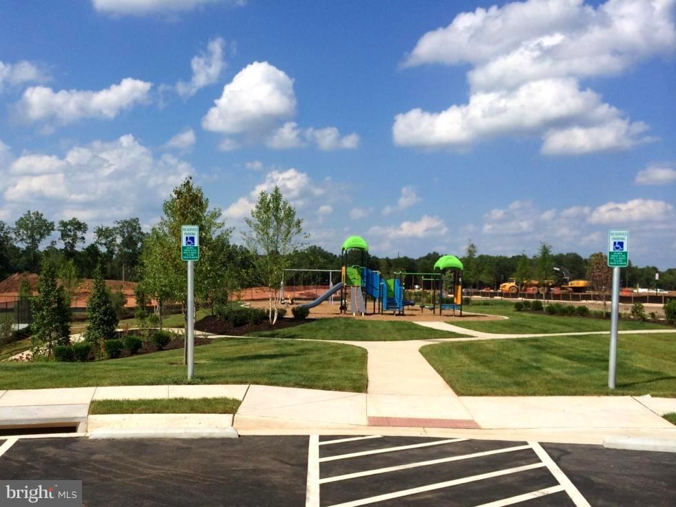 VILLAGES OF PIEDMONT II - Residential Lease