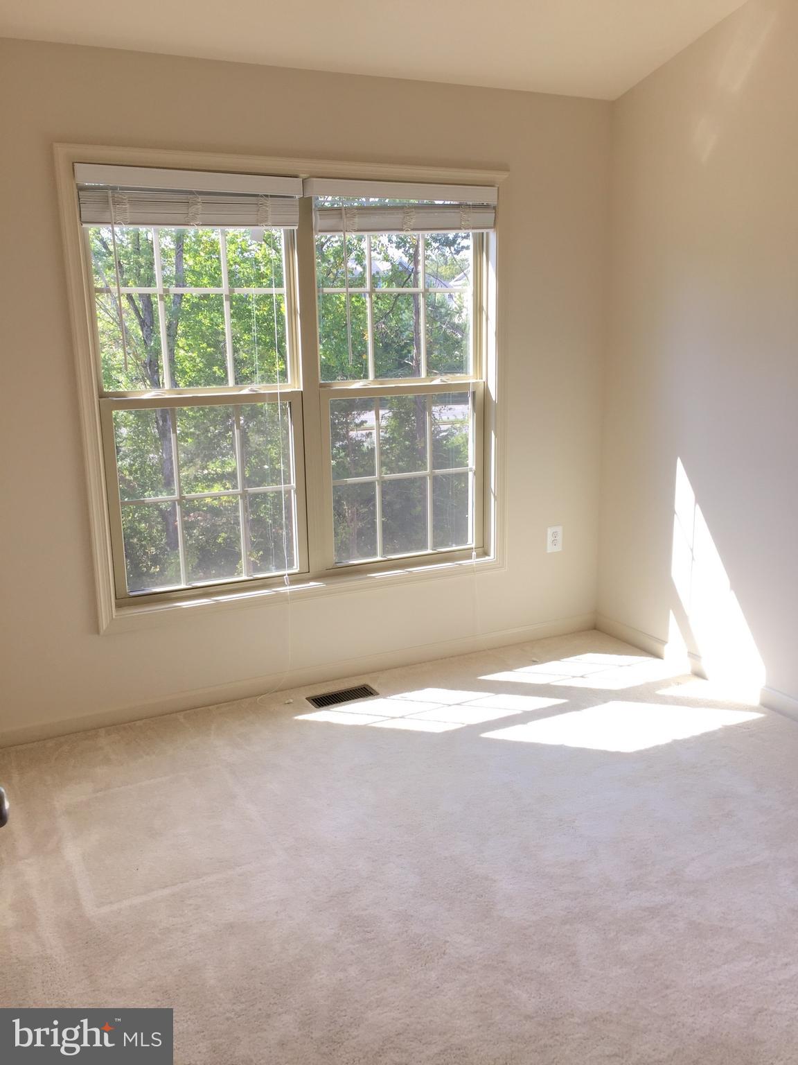 VILLAGES OF PIEDMONT II - Residential Lease