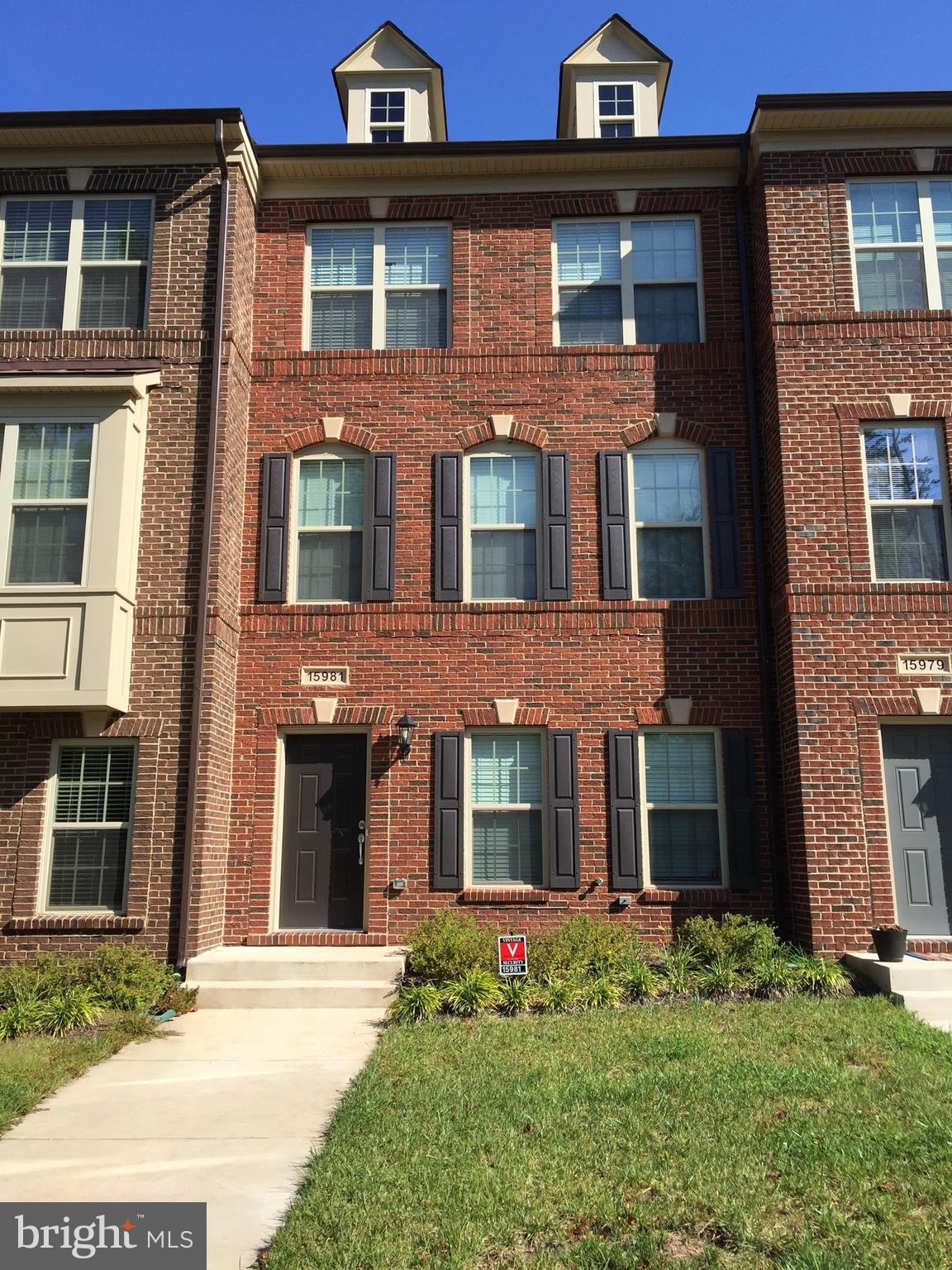 VILLAGES OF PIEDMONT II - Residential Lease