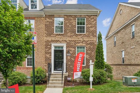 1137 TRENTON PLACE SE WASHINGTON DC 20032