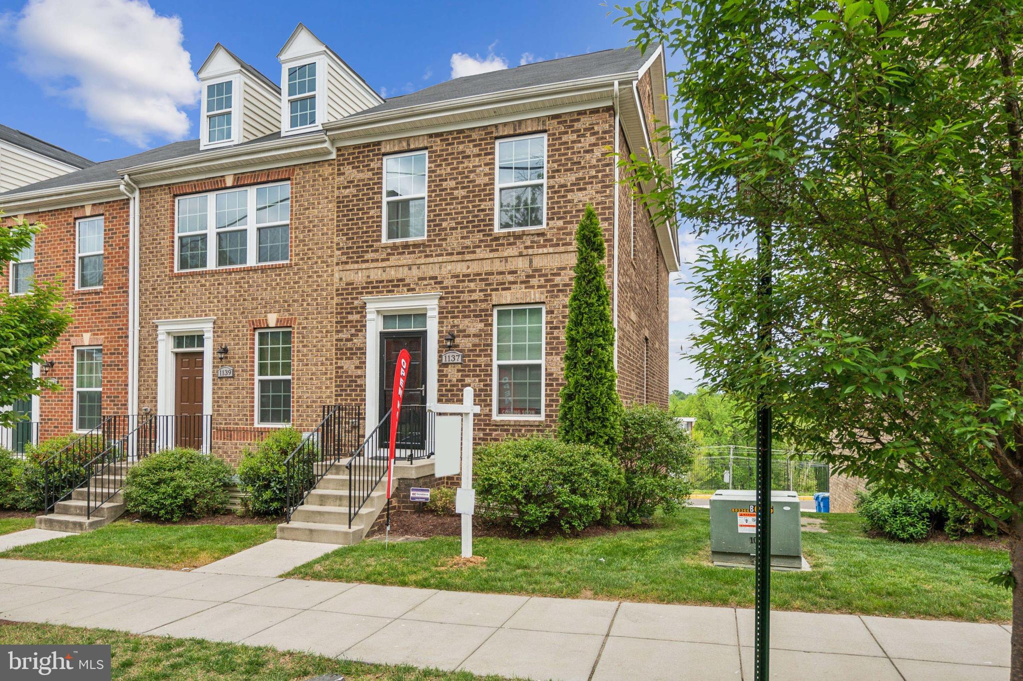 1137 TRENTON PLACE SE