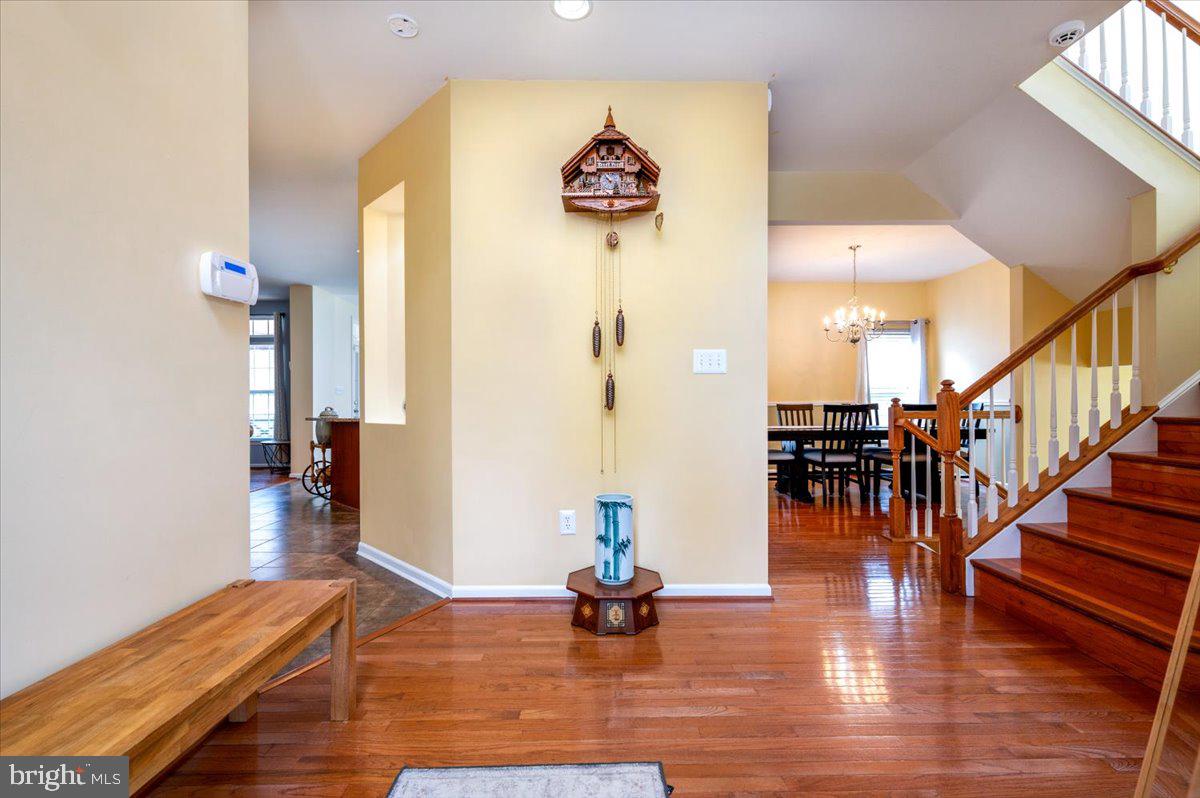 SHAMROCK MANOR - Residential