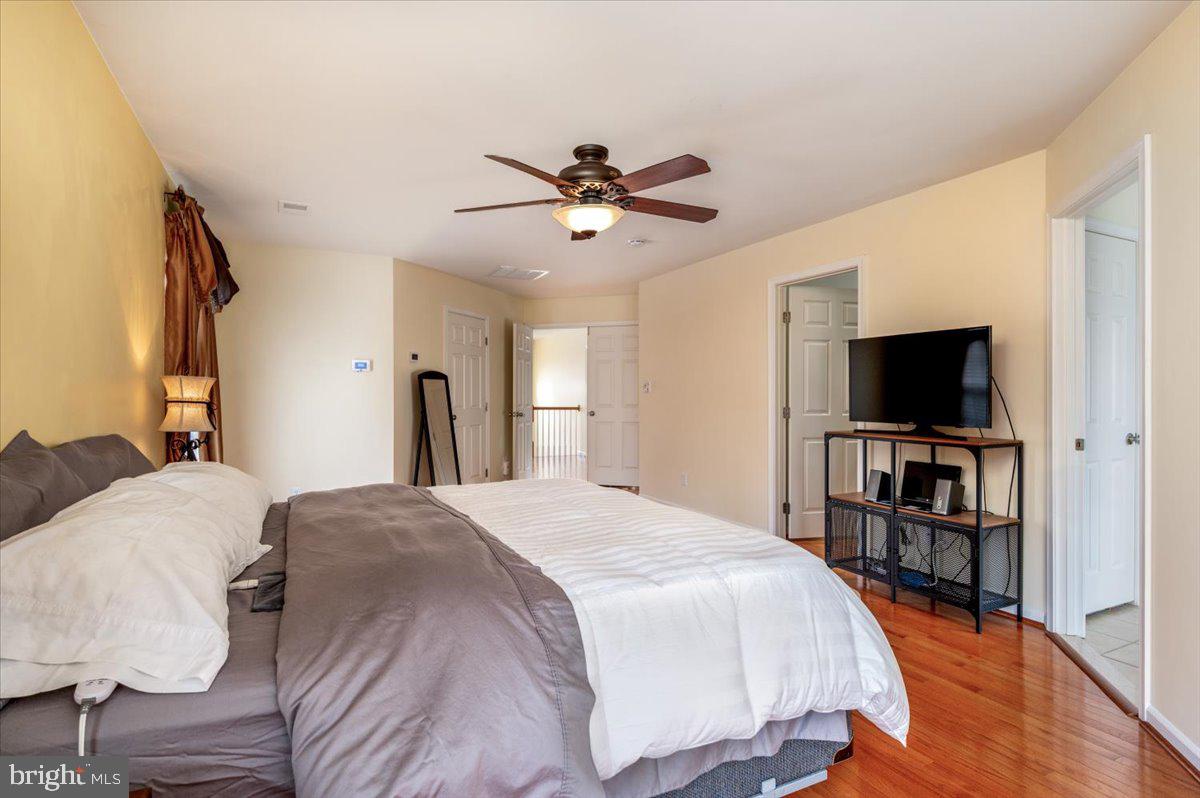 SHAMROCK MANOR - Residential