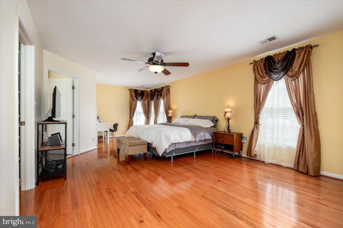 SHAMROCK MANOR - Residential