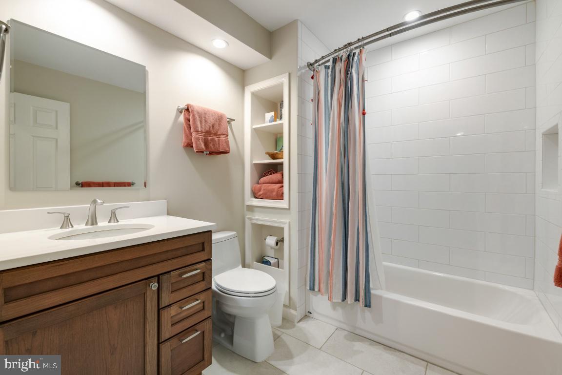 HAMPSHIRE - Residential