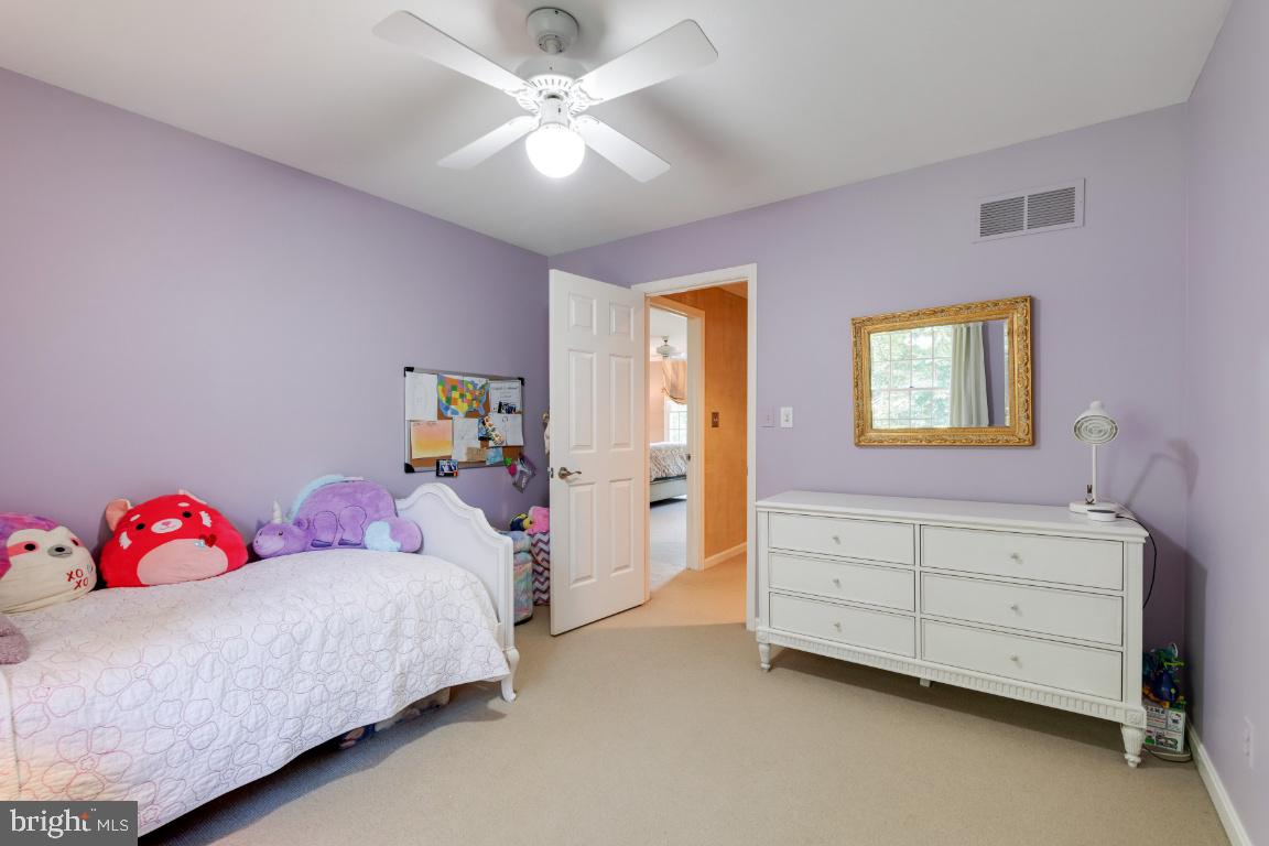 HAMPSHIRE - Residential