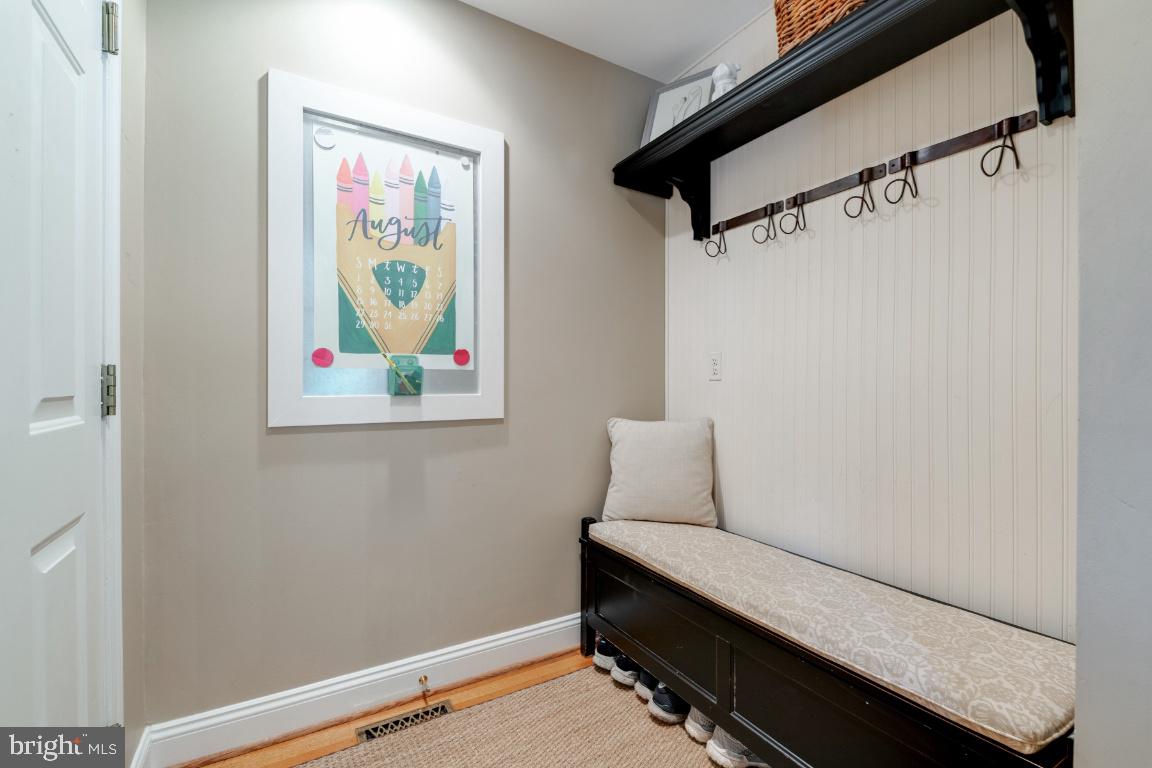 HAMPSHIRE - Residential