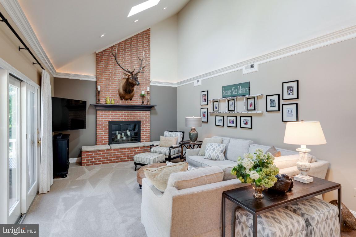 HAMPSHIRE - Residential