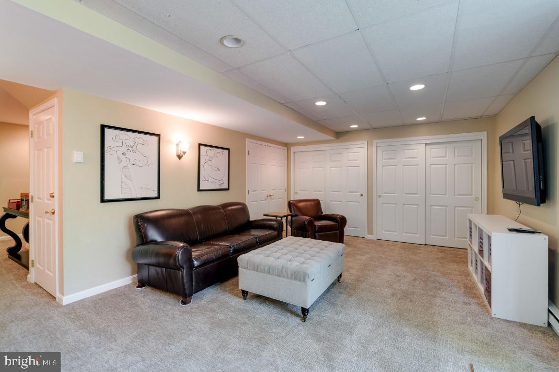 HAMPSHIRE - Residential