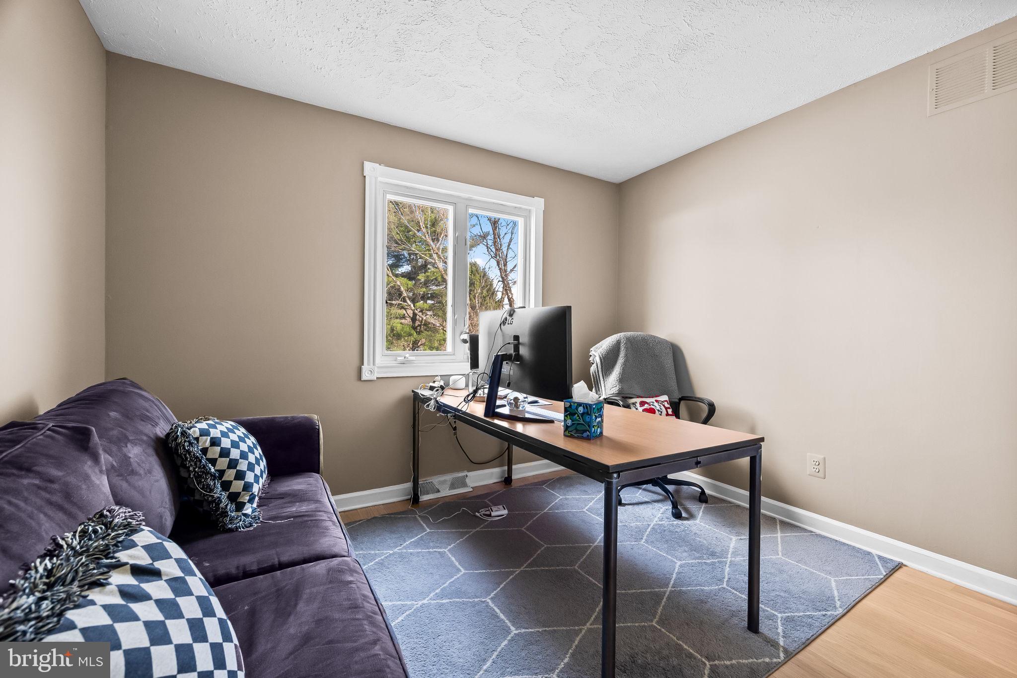 VALLEY HILLS - Residential