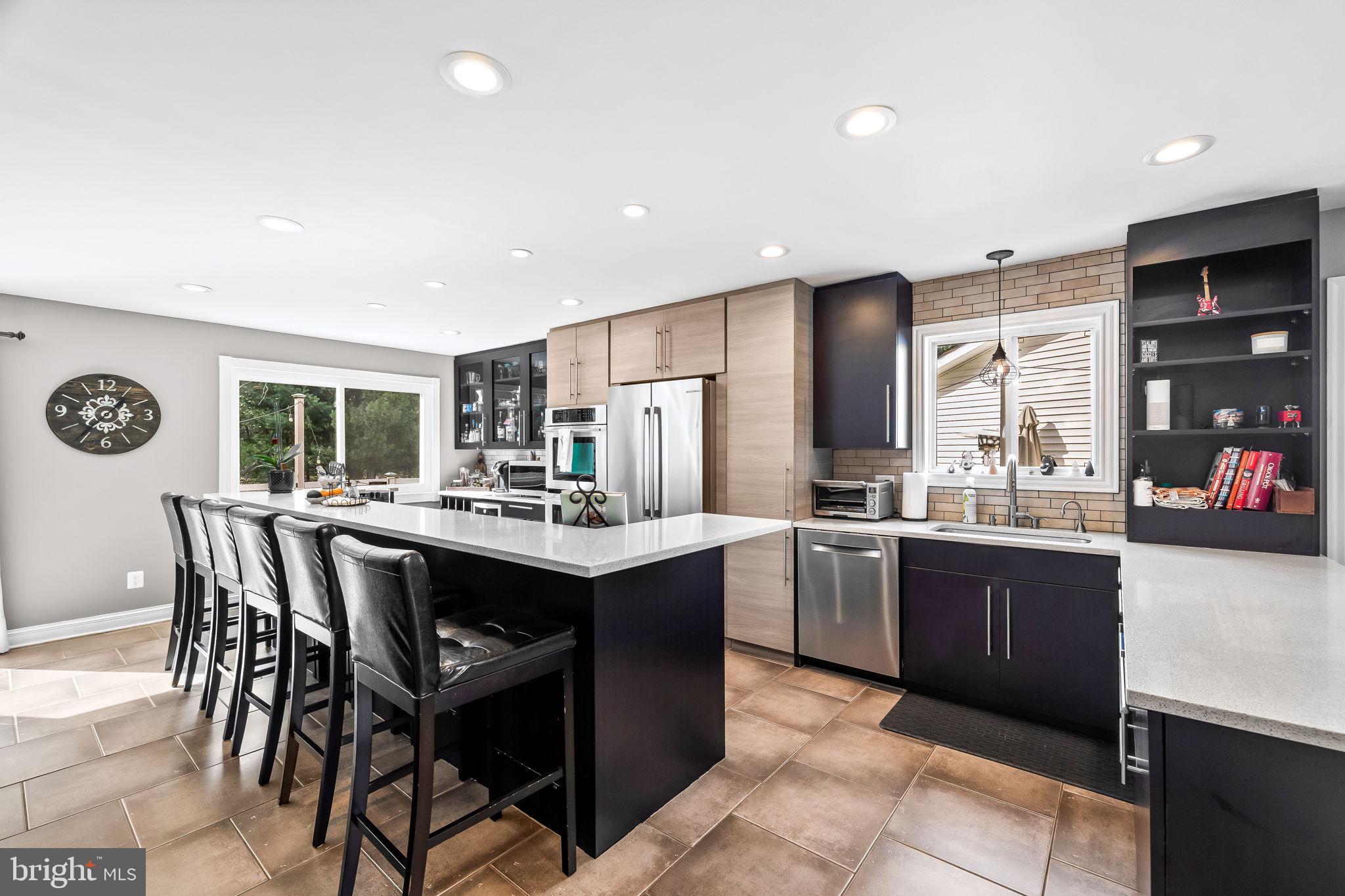 VALLEY HILLS - Residential