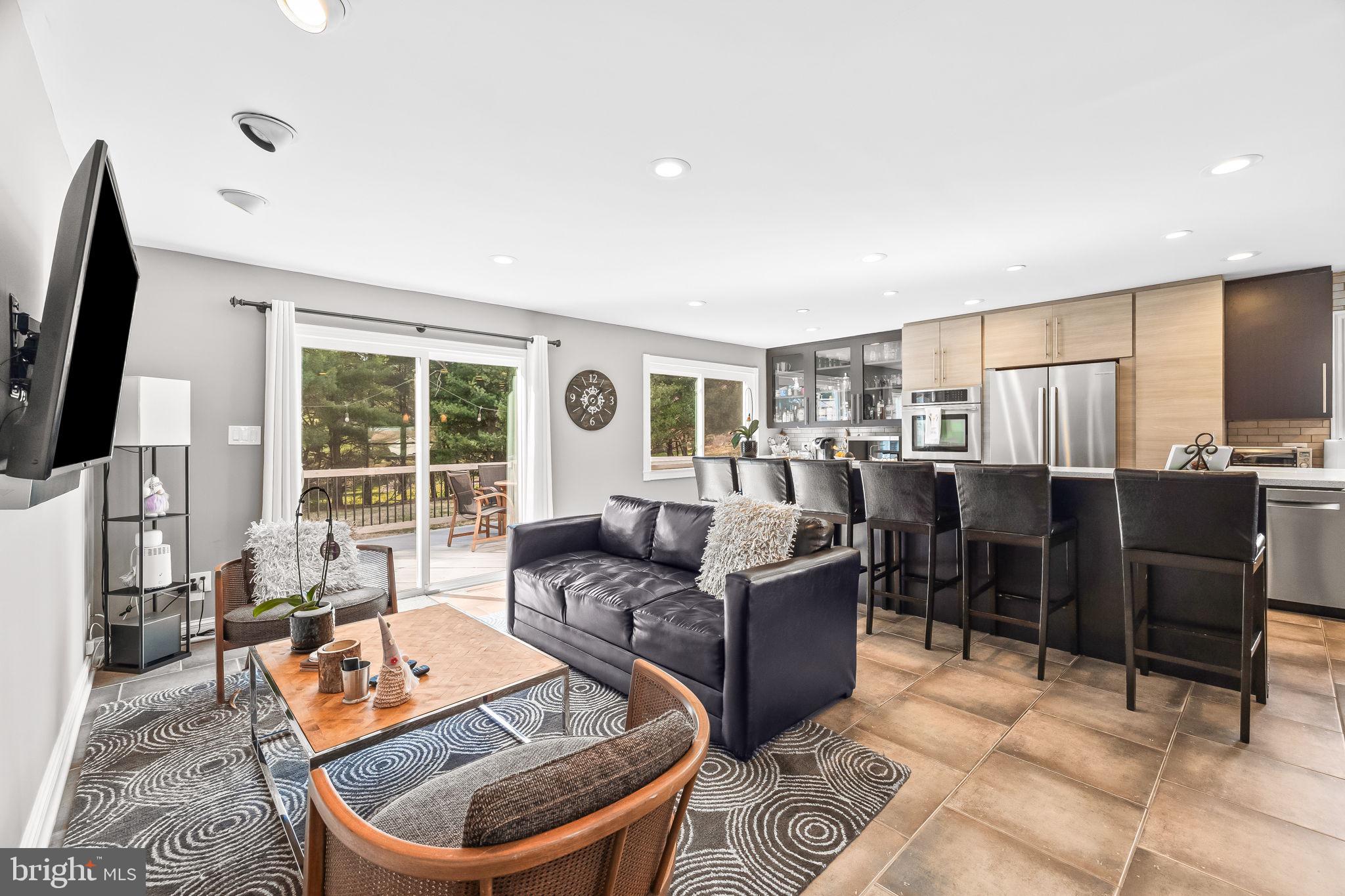 VALLEY HILLS - Residential