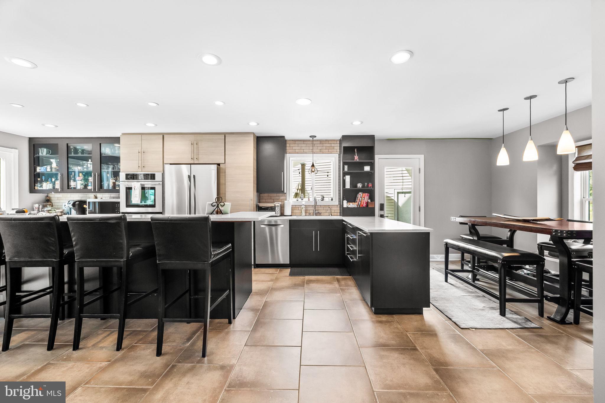 VALLEY HILLS - Residential