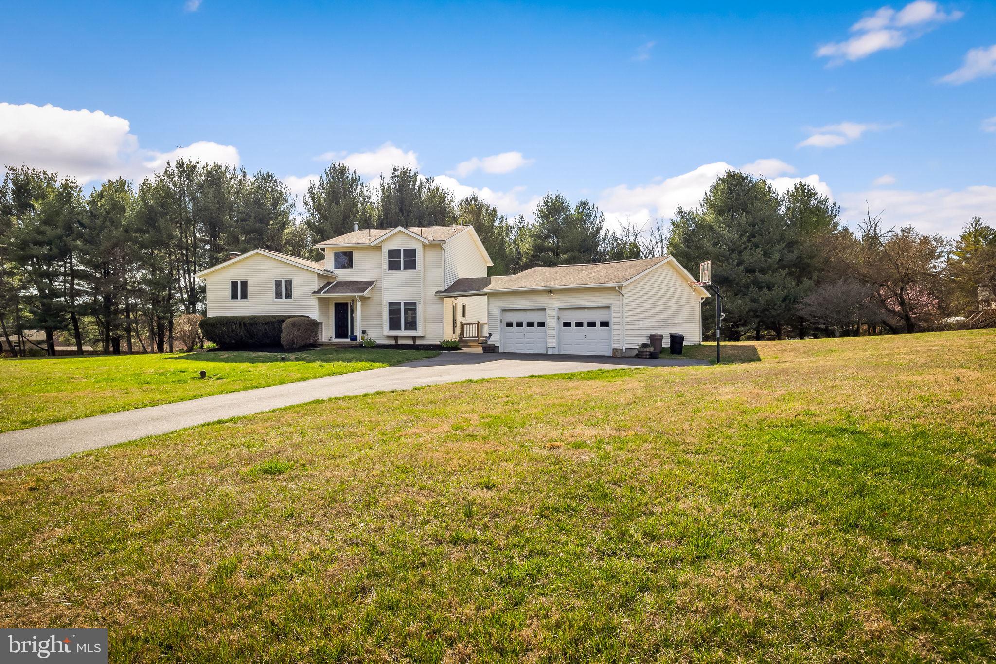 VALLEY HILLS - Residential