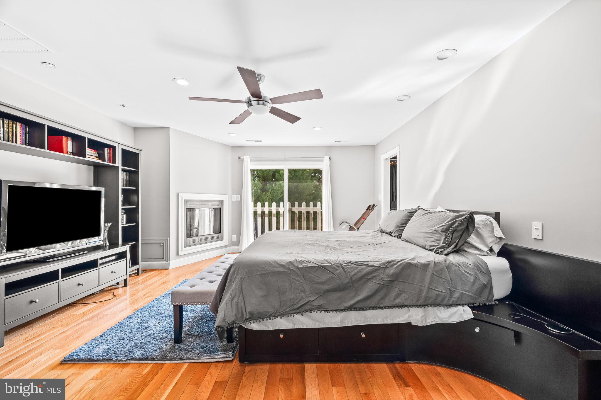 VALLEY HILLS - Residential