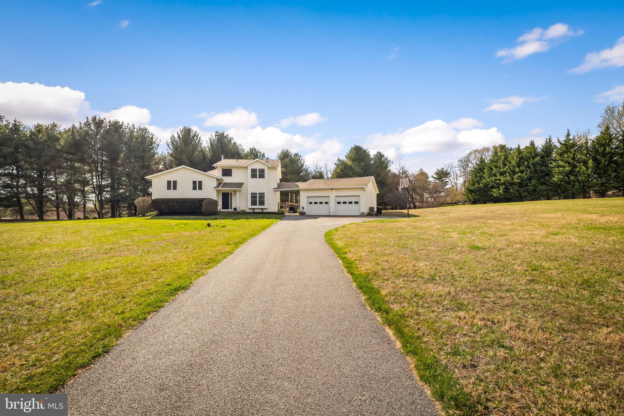 VALLEY HILLS - Residential