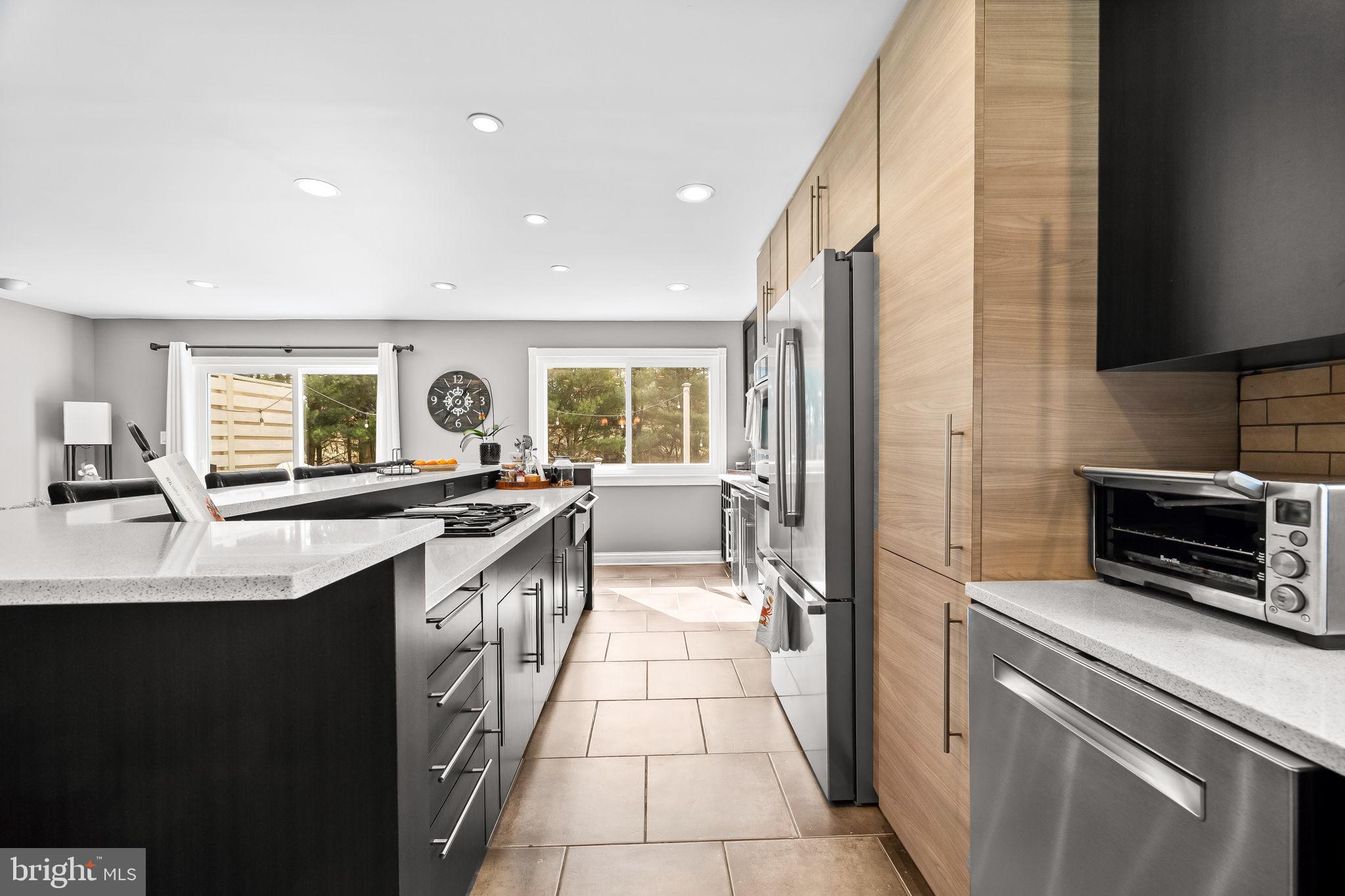 VALLEY HILLS - Residential