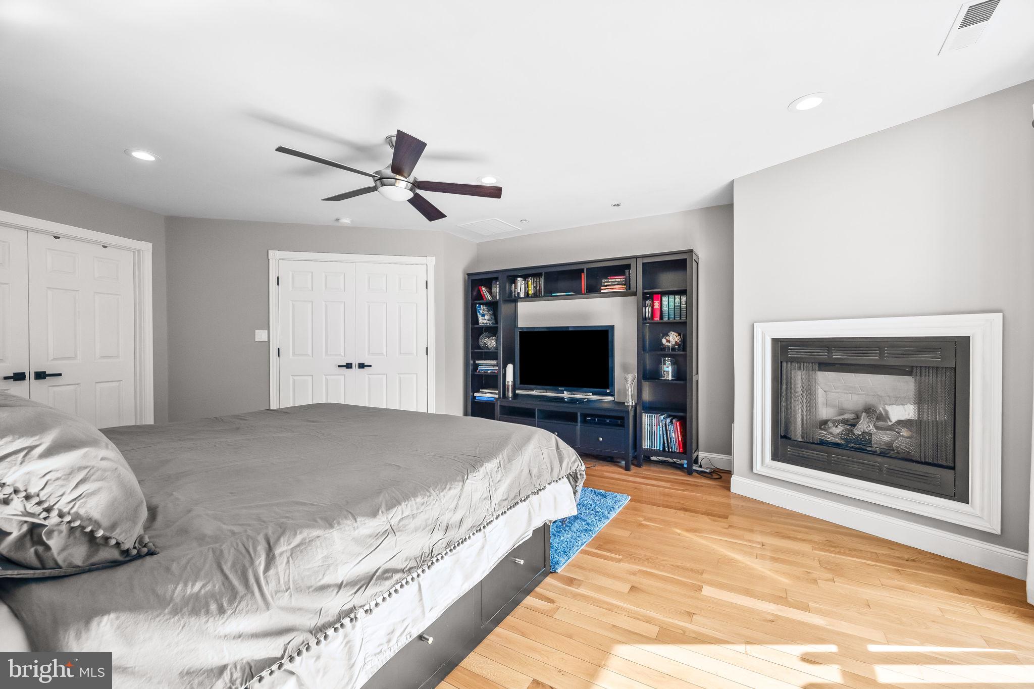 VALLEY HILLS - Residential