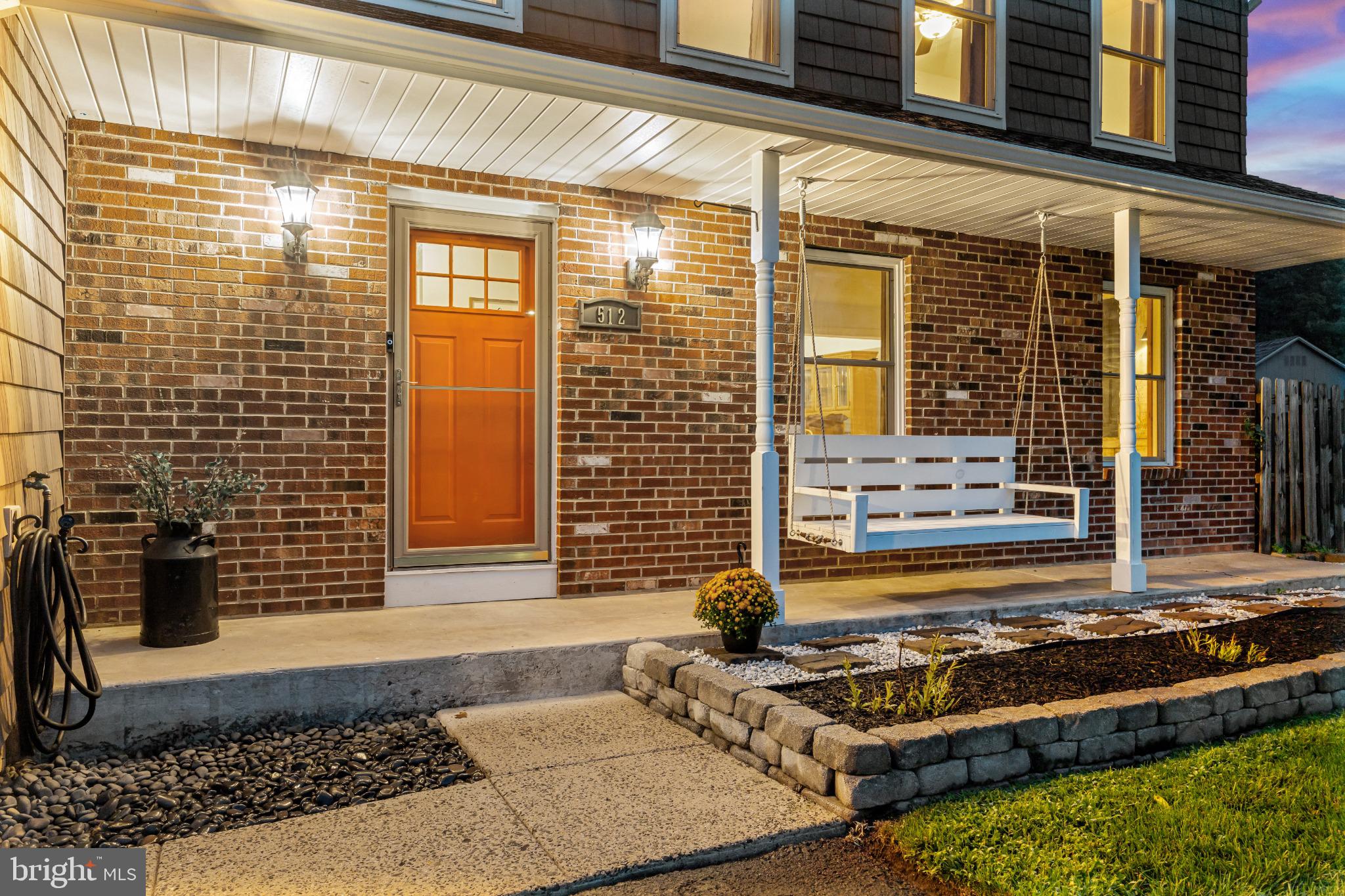 512 AMHERST CIRCLE