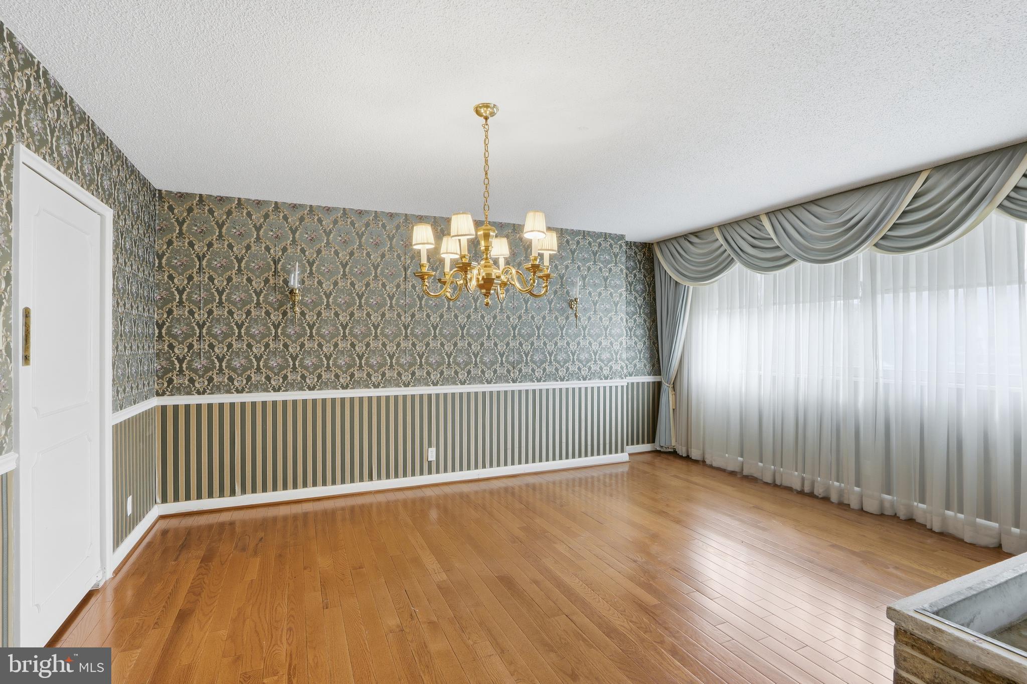 UPPER PARK HEIGHTS - Residential