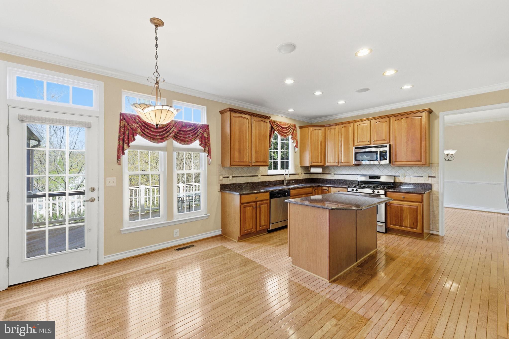 COTON COMMONS - Residential