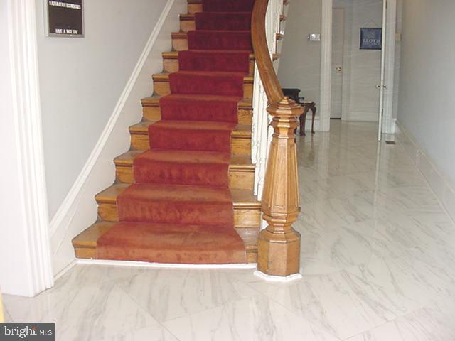 106 CHESTER ST 3
