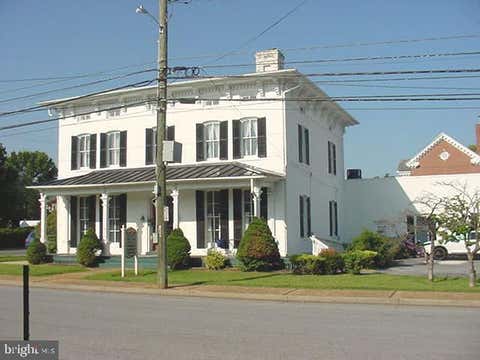 Photo of 106 Chester St #3, FRONT ROYAL, VA 22630 (MLS # VAWR2014786)