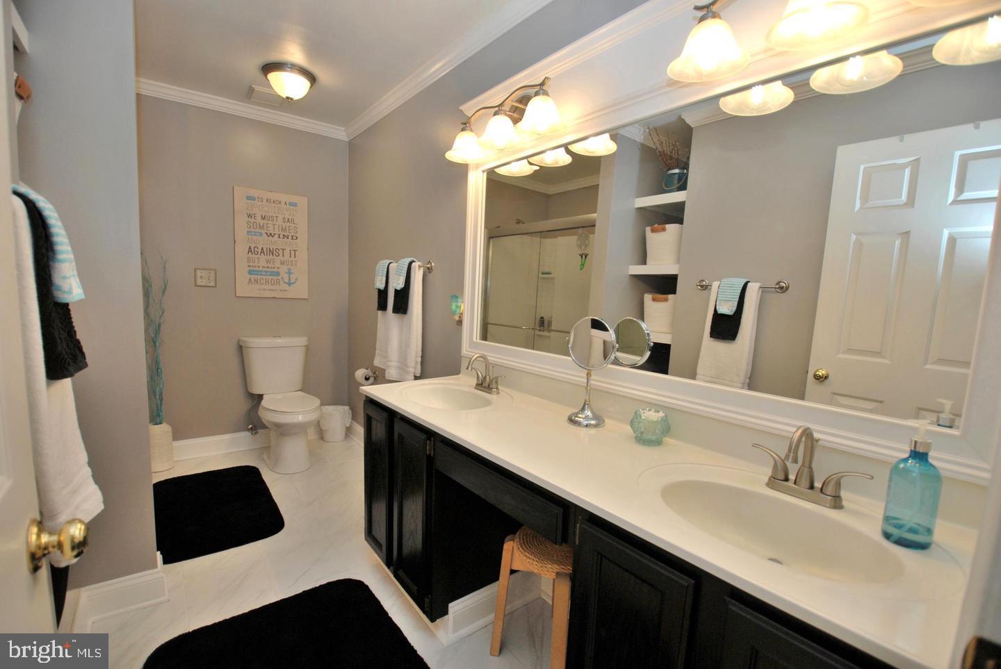 AMISSVILLE - Residential