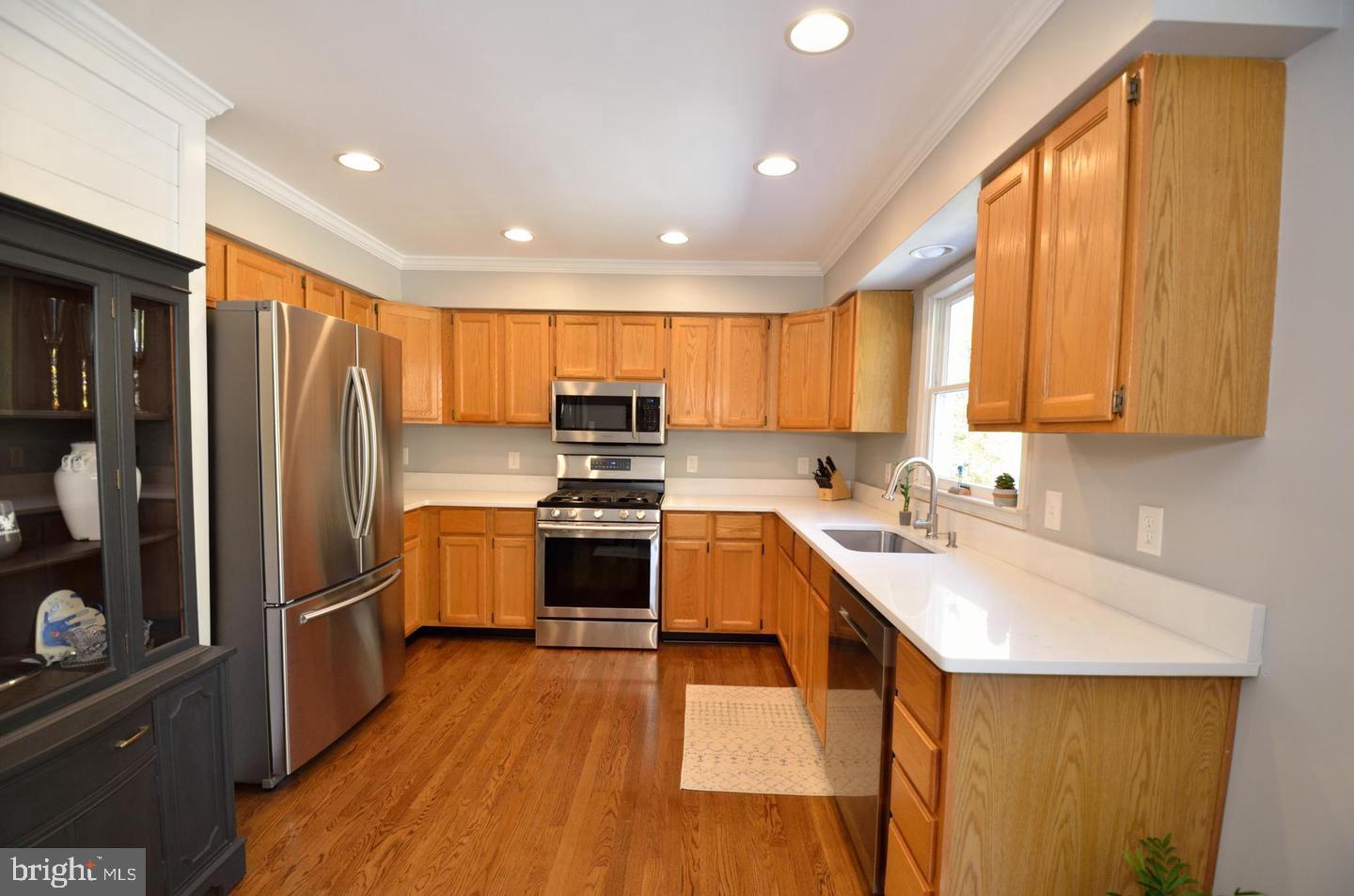 AMISSVILLE - Residential