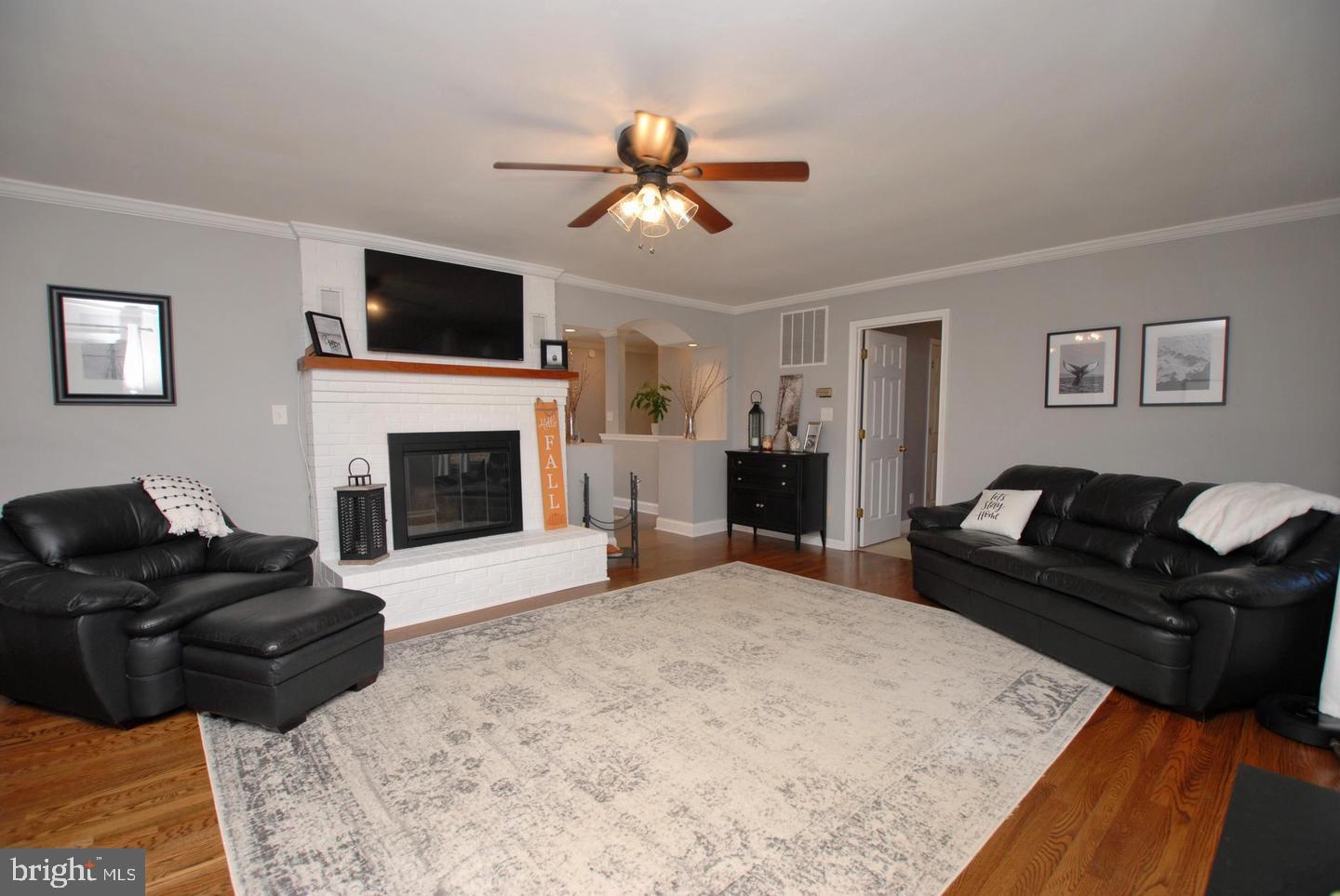 AMISSVILLE - Residential