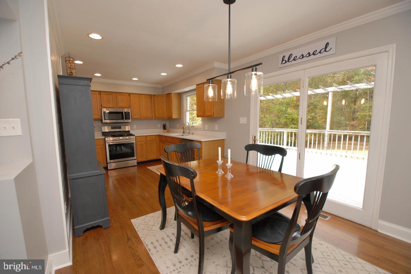 AMISSVILLE - Residential