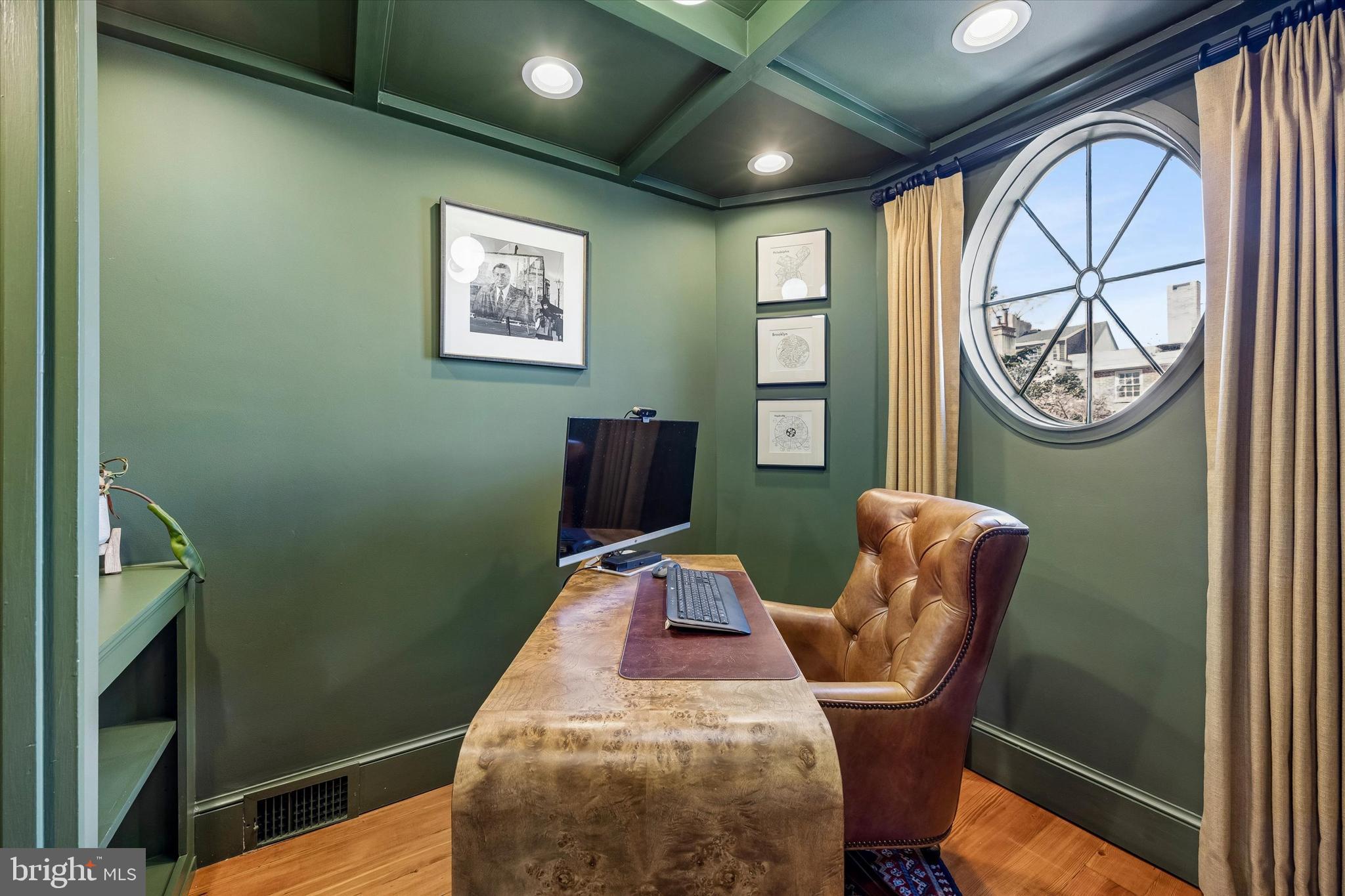 SOCIETY HILL - Residential