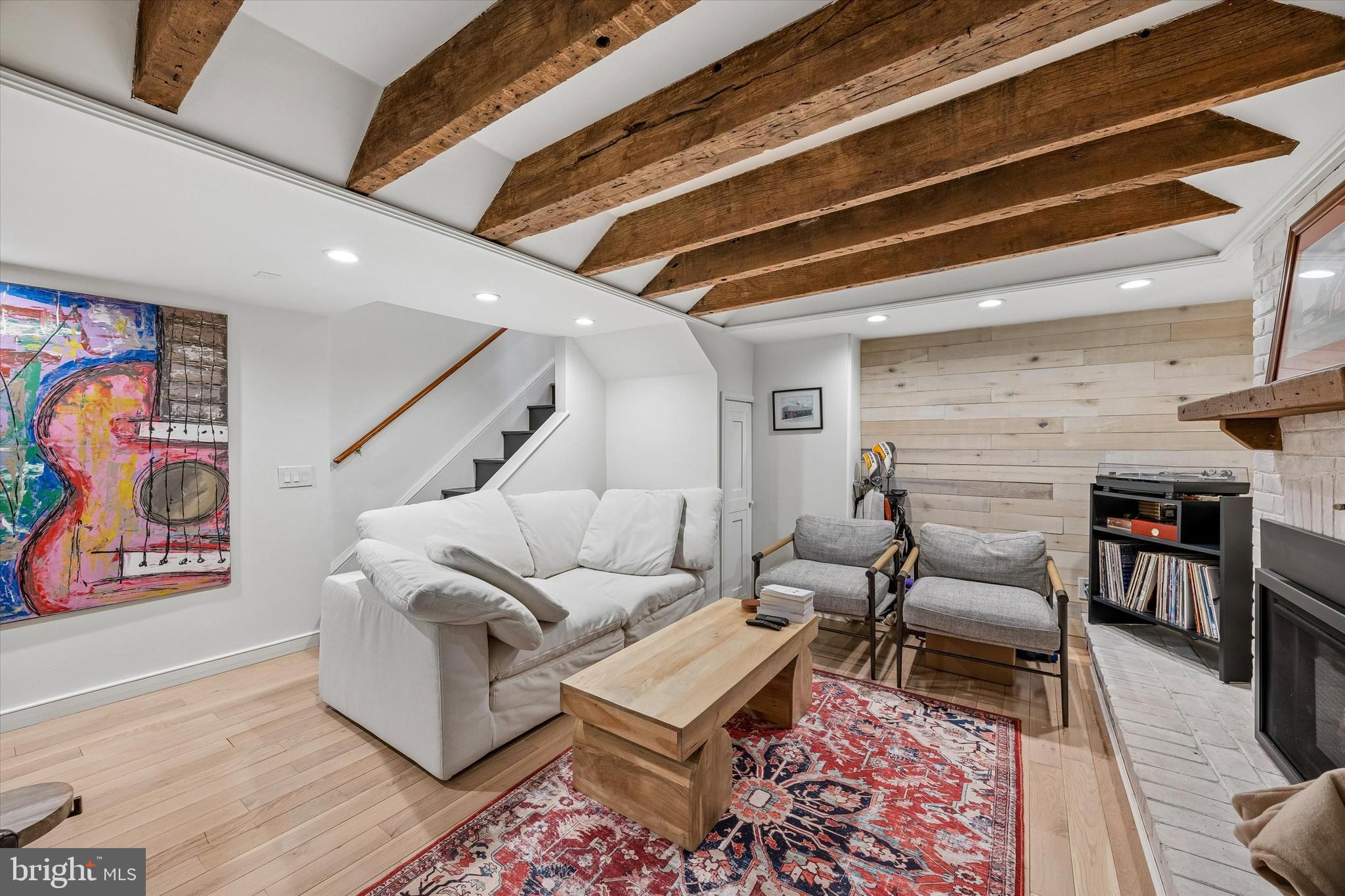 SOCIETY HILL - Residential