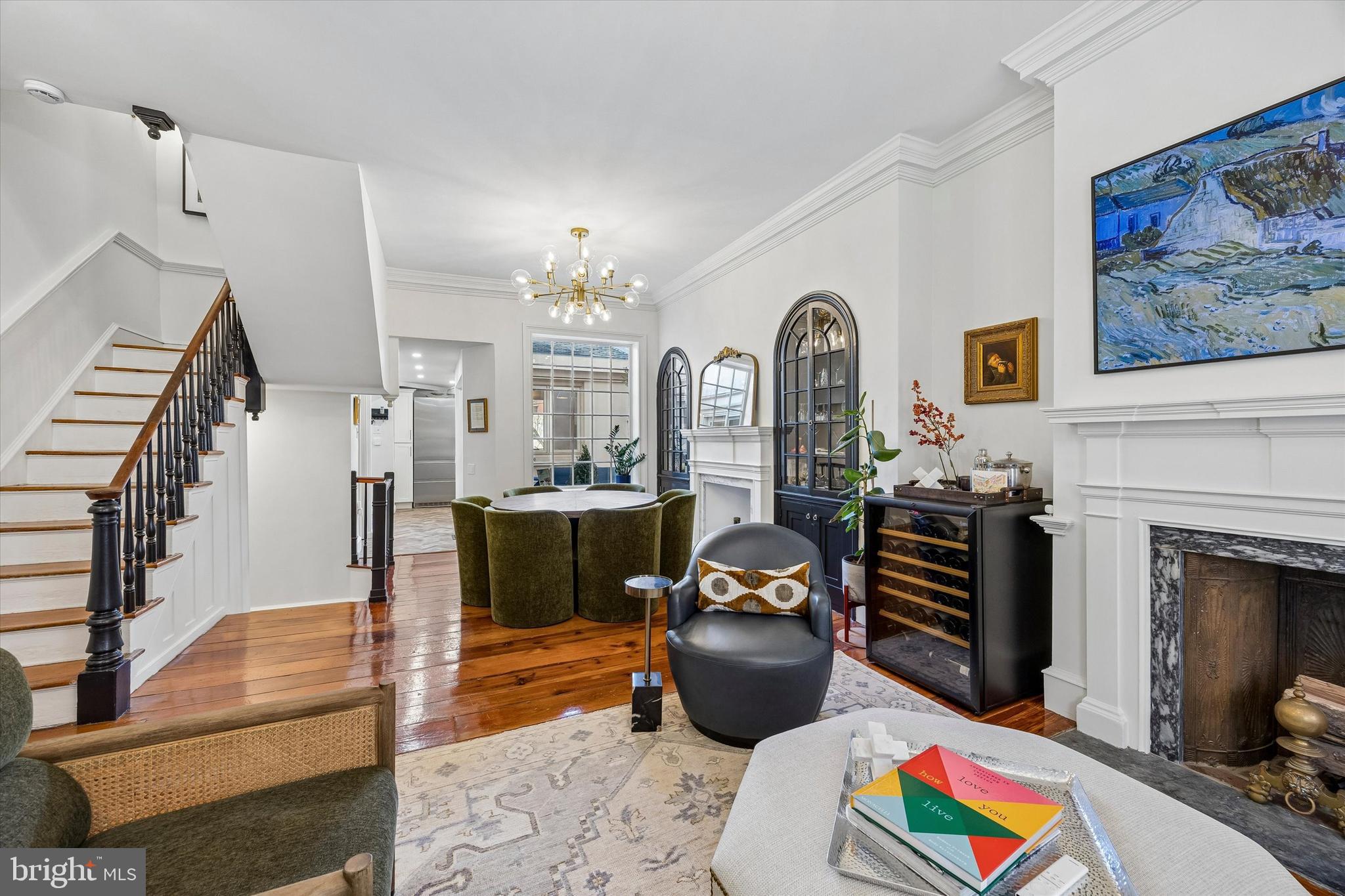 SOCIETY HILL - Residential